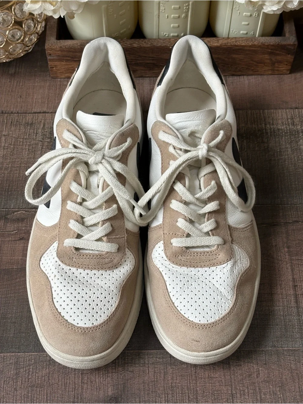 Veja V-10 Sneakers